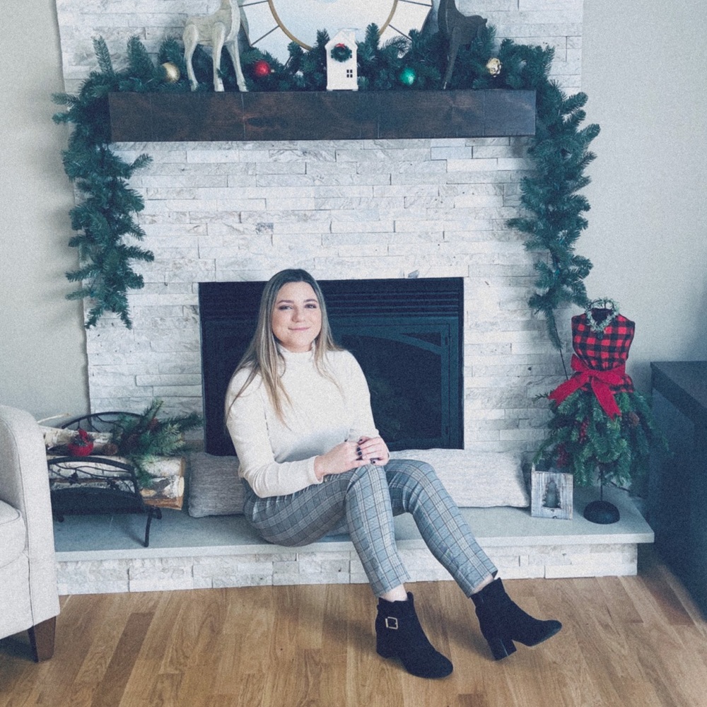 Meet Your Posher, Nicole! ✨